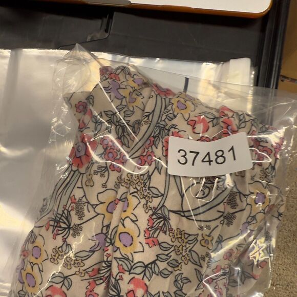 Big Dart Shirt Women 16 Gray Floral Button Up Collared Long Sleeve Casual - Picture 7 of 7